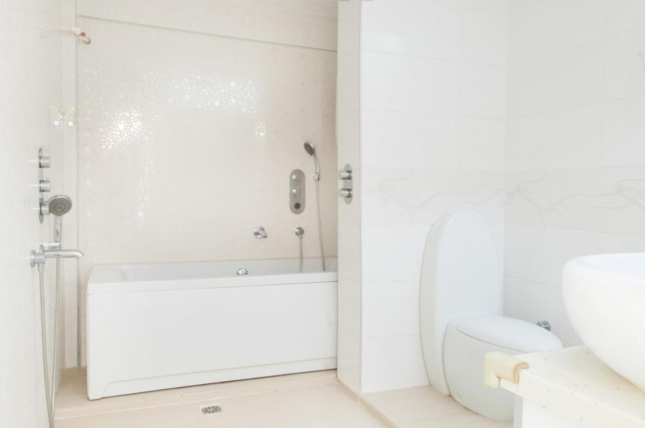 Central And Vibrant Flat With Balcony In Besiktas イスタンブール エクステリア 写真